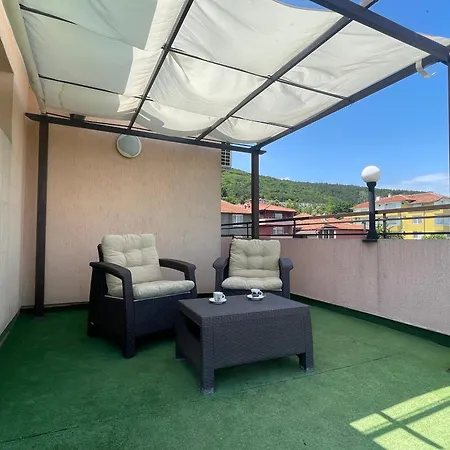 Marina 招待所 奥布佐尔