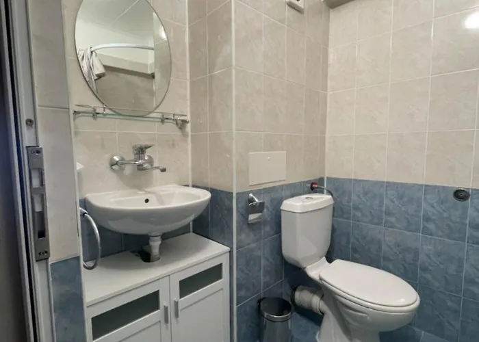Guest Rooms Marina Penzion 3*